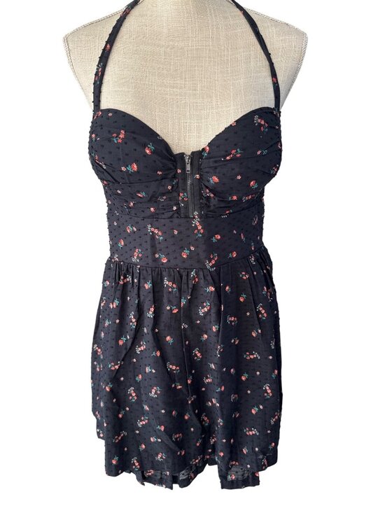Guess Dresses & Skirts - Guess Floral Halter Dress Black With Dotted Texture & Red Flowers  Zip Back Size